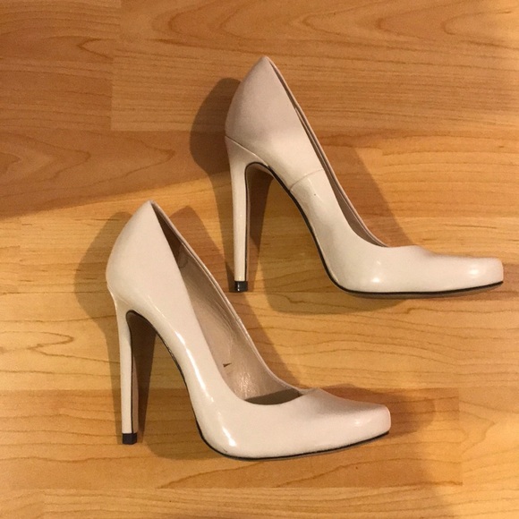 Zara White Patent Pumps - Picture 3 of 6